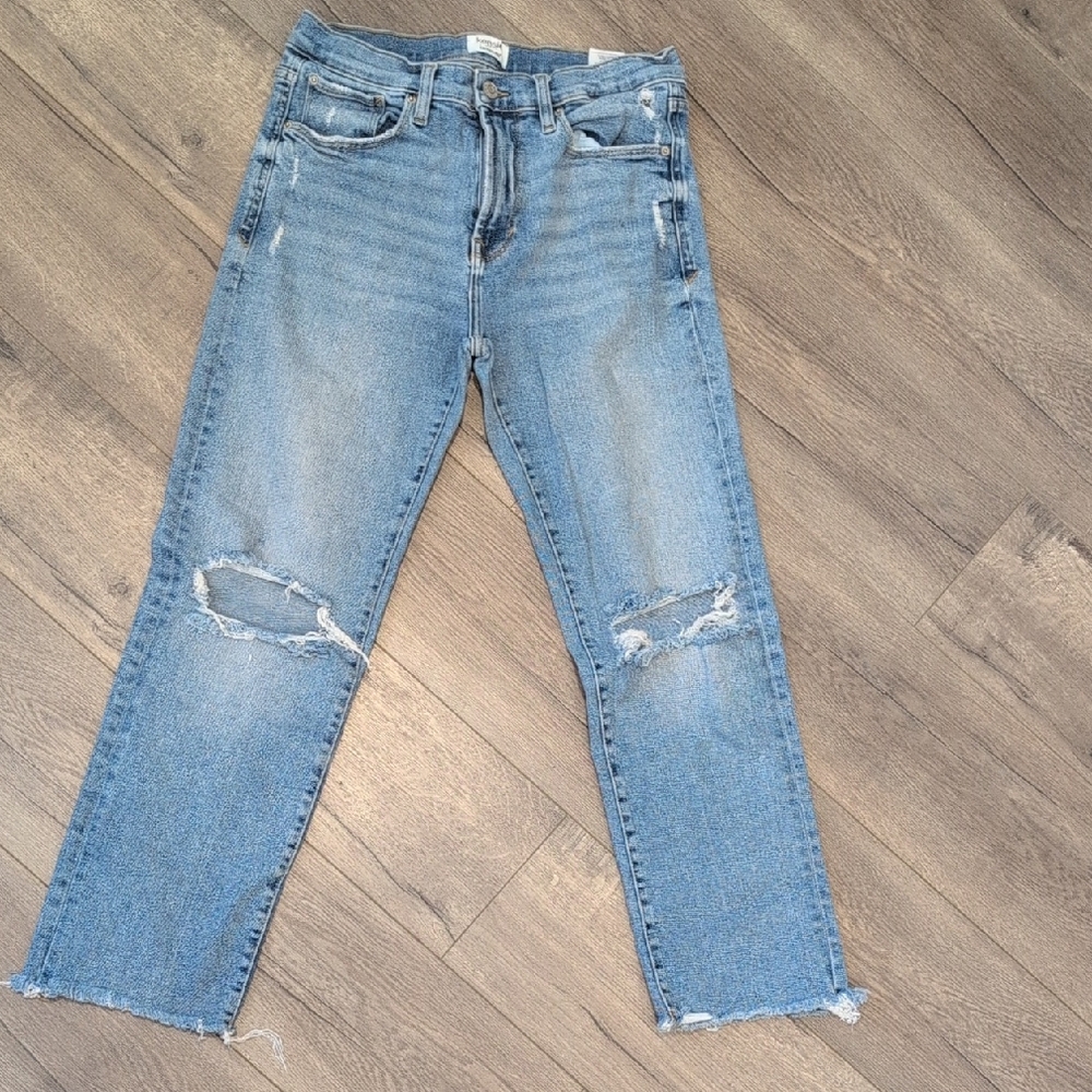 Kensie Light Blue Distressed Straight Leg Jeans